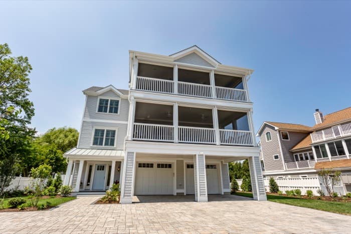 North Shores, photo 1